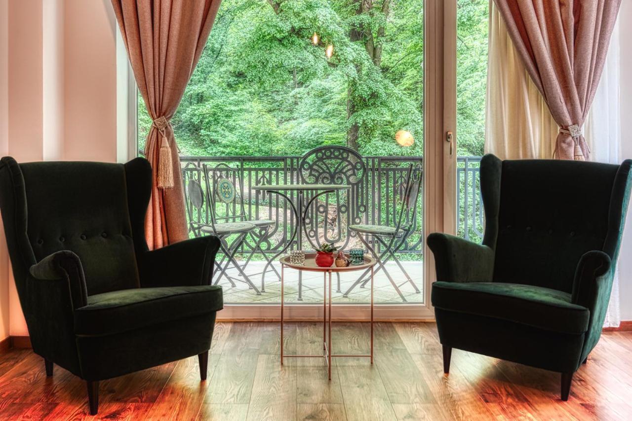 Nature Apartment - Minutes Away From The Old Town And Afi Mall Braşov Eksteriør bilde