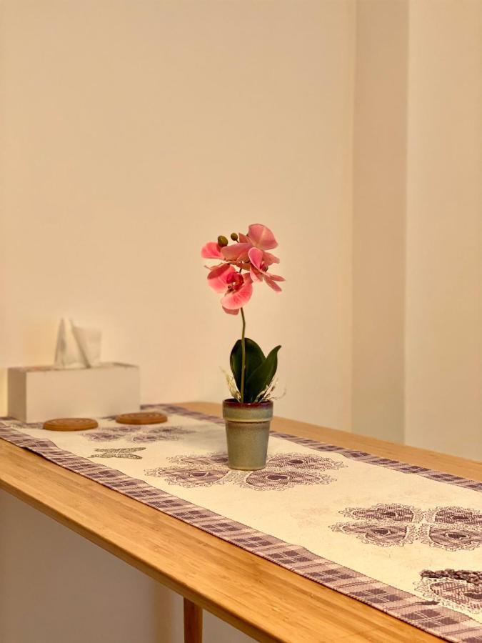 Nature Apartment - Minutes Away From The Old Town And Afi Mall Braşov Eksteriør bilde