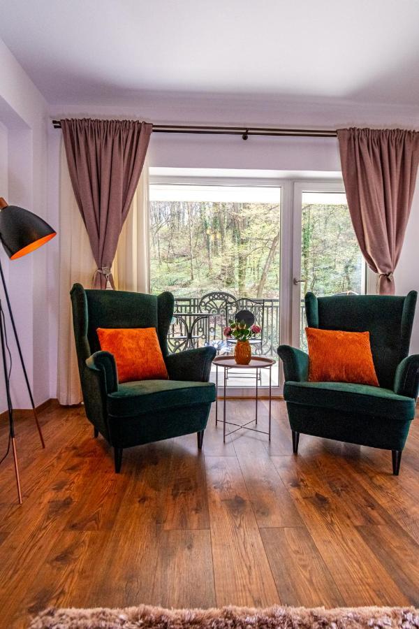 Nature Apartment - Minutes Away From The Old Town And Afi Mall Braşov Eksteriør bilde