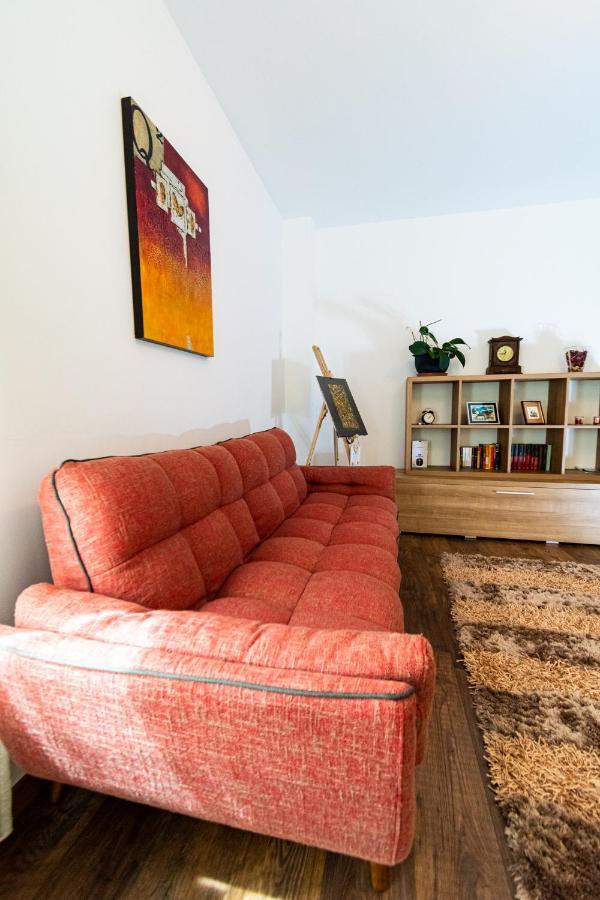Nature Apartment - Minutes Away From The Old Town And Afi Mall Braşov Eksteriør bilde