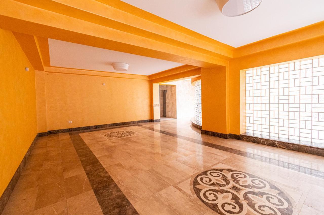 Nature Apartment - Minutes Away From The Old Town And Afi Mall Braşov Eksteriør bilde