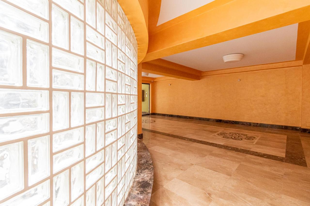 Nature Apartment - Minutes Away From The Old Town And Afi Mall Braşov Eksteriør bilde